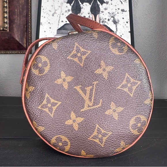 Louis Vuitton Shoulder Bag - Picture 3 of 6
